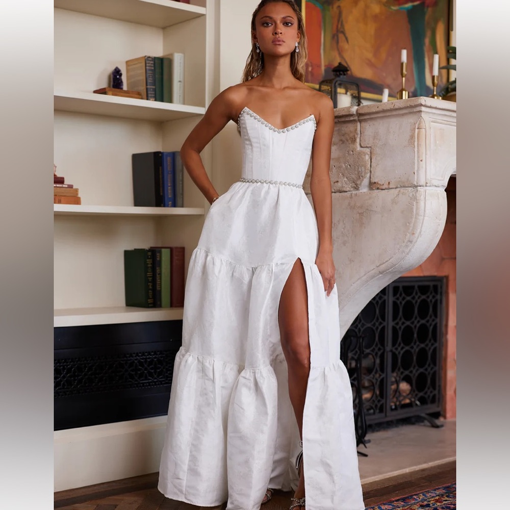 V. Chapman Vivian Dress in White Windsor Brocade